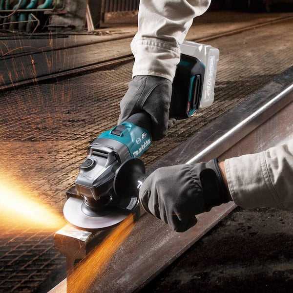 Makita 9557PBX1 4-1/2-Inch Angle Grinder