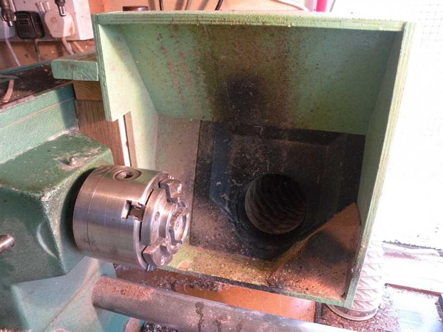 What is a lathe extractor?