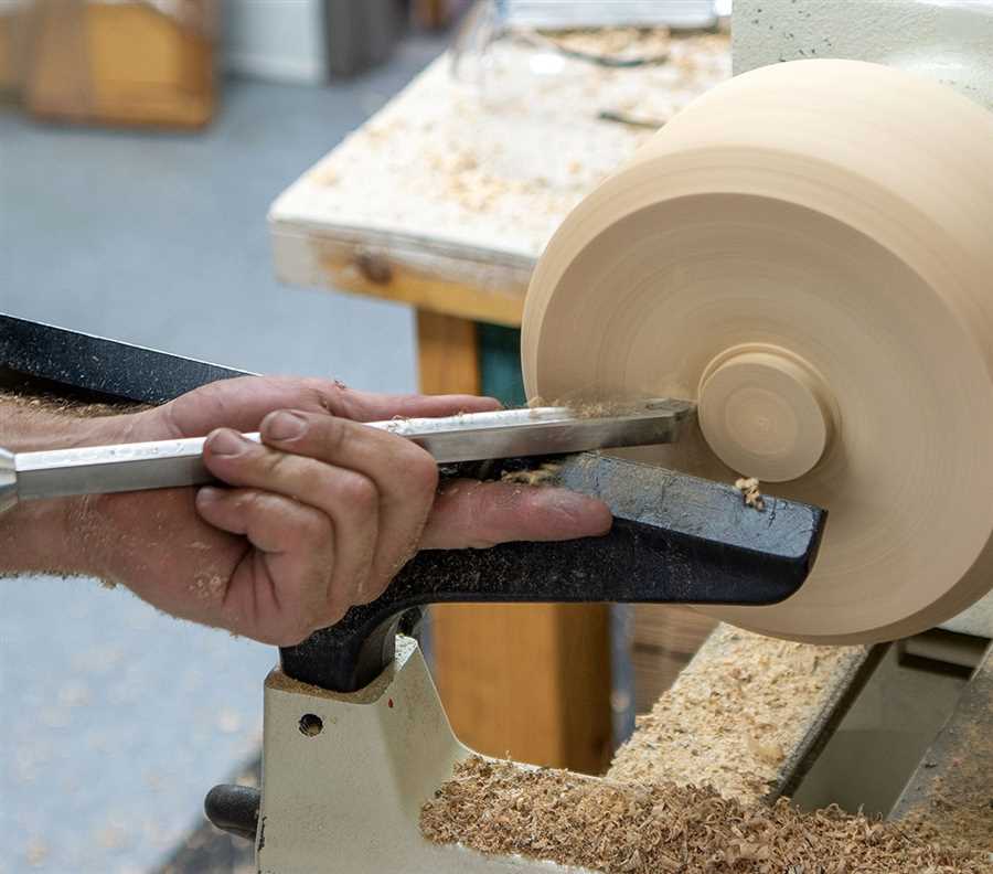  The Importance of Choosing the Right Woodturning Lathe 