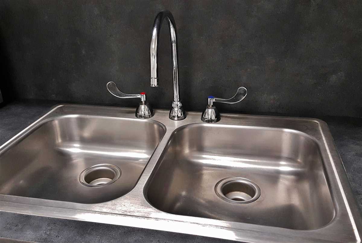 4. Polish the sink (optional)