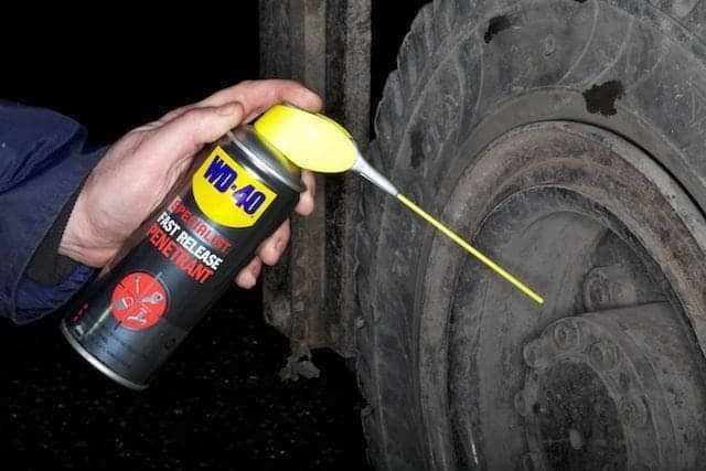 Apply lubricant to the screw