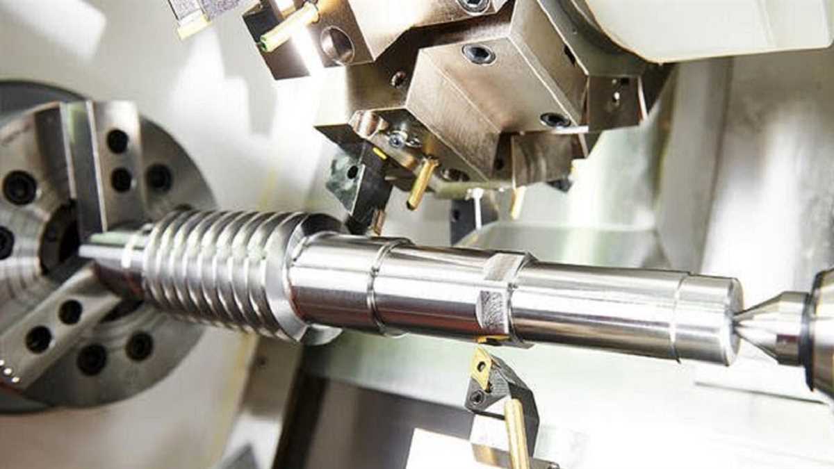 How does a CNC Lathe Machine work?