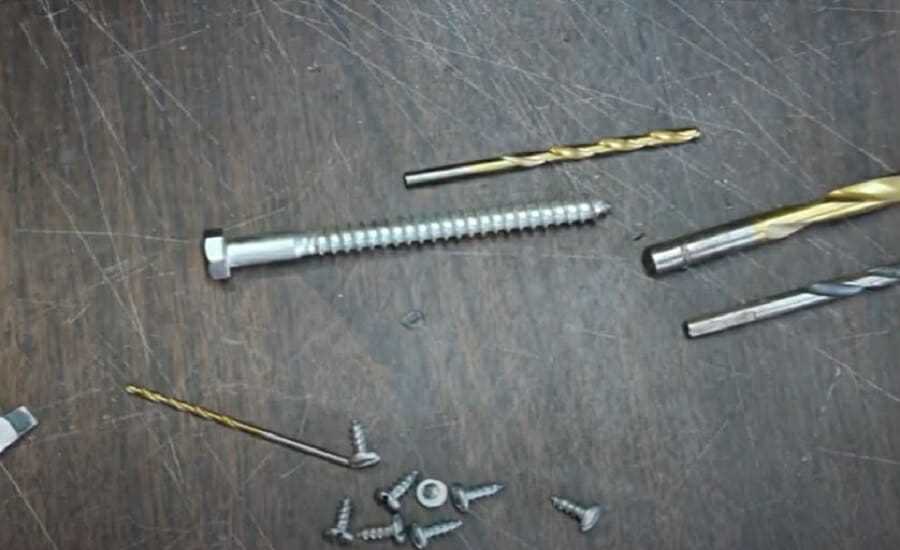 Measure the diameter of the lag screw shank